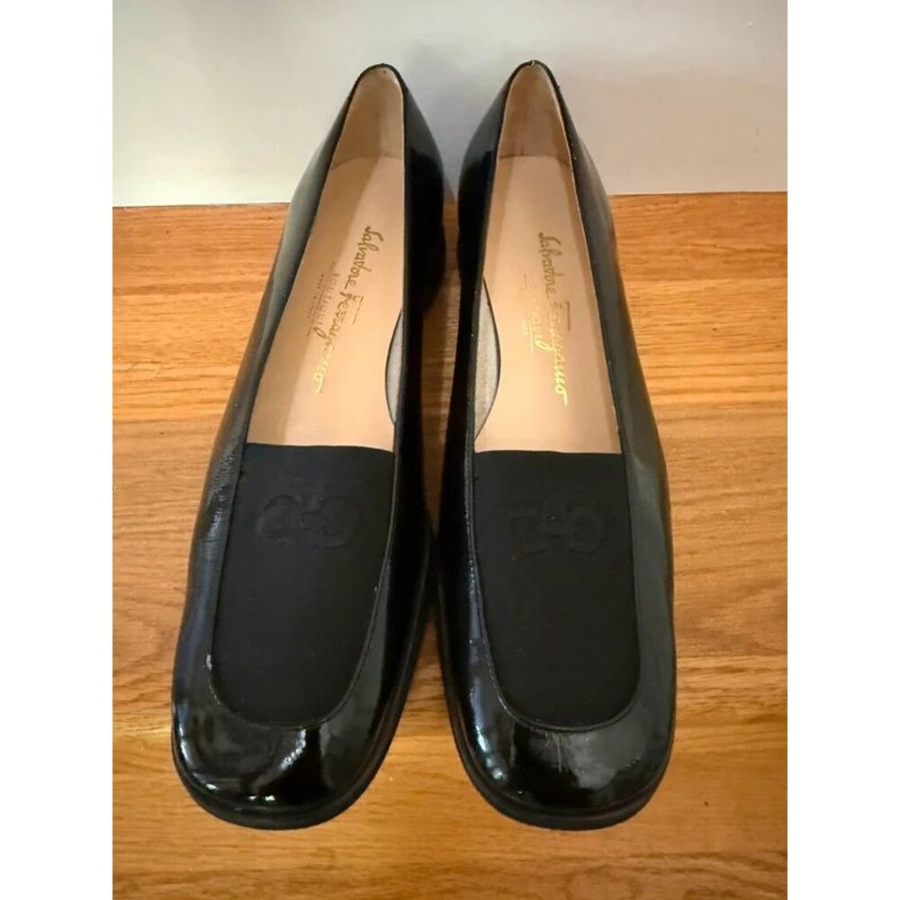 Vintage Salvatore Ferragamo Boutique Black Patent Leather Loafers 9.5 2A